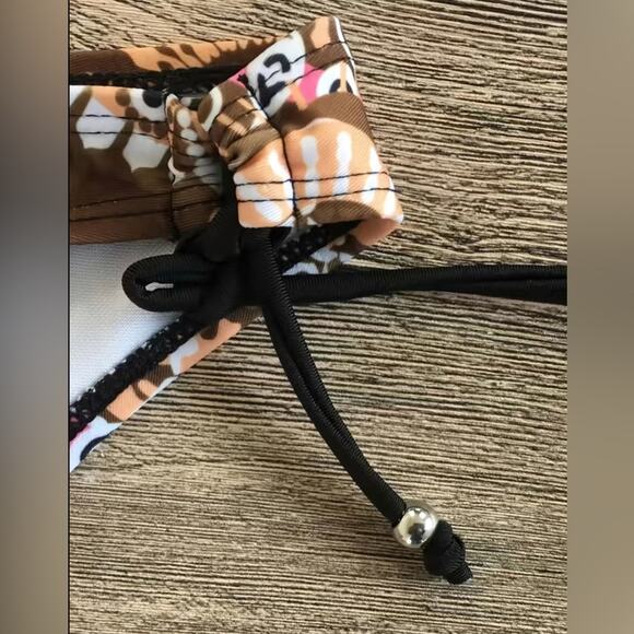 NEW Triangle Halter Top String Tie Mandala Print Bikini Size MEDIUM - Picture 6 of 7